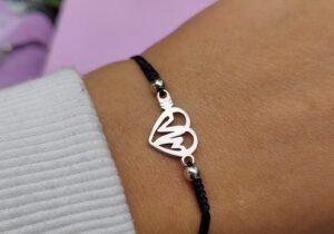 PULSERA NEGRA -CORAZÓN LATIDO
